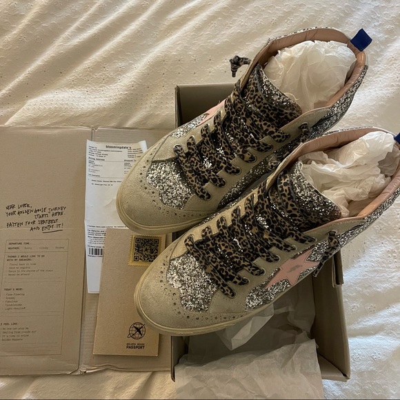 Like NEW! Golden Goose 42. Like new condition. - Picture 3 of 11